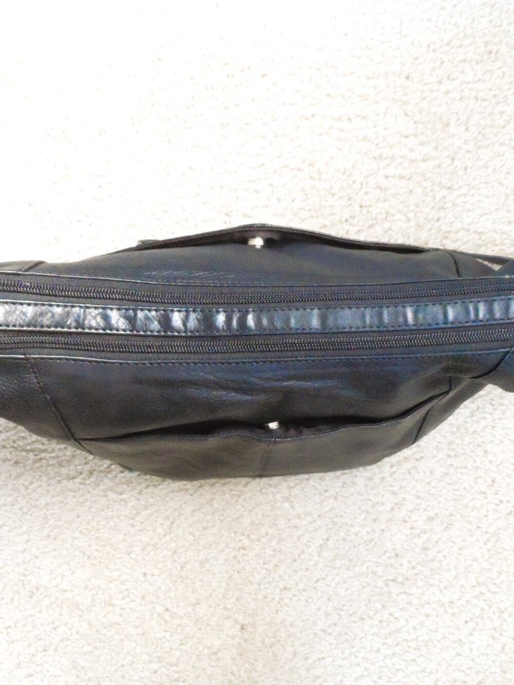 Great American Leather Works Shoulder/Crossbody Bag in Black,Made in India - Picture 9 of 16